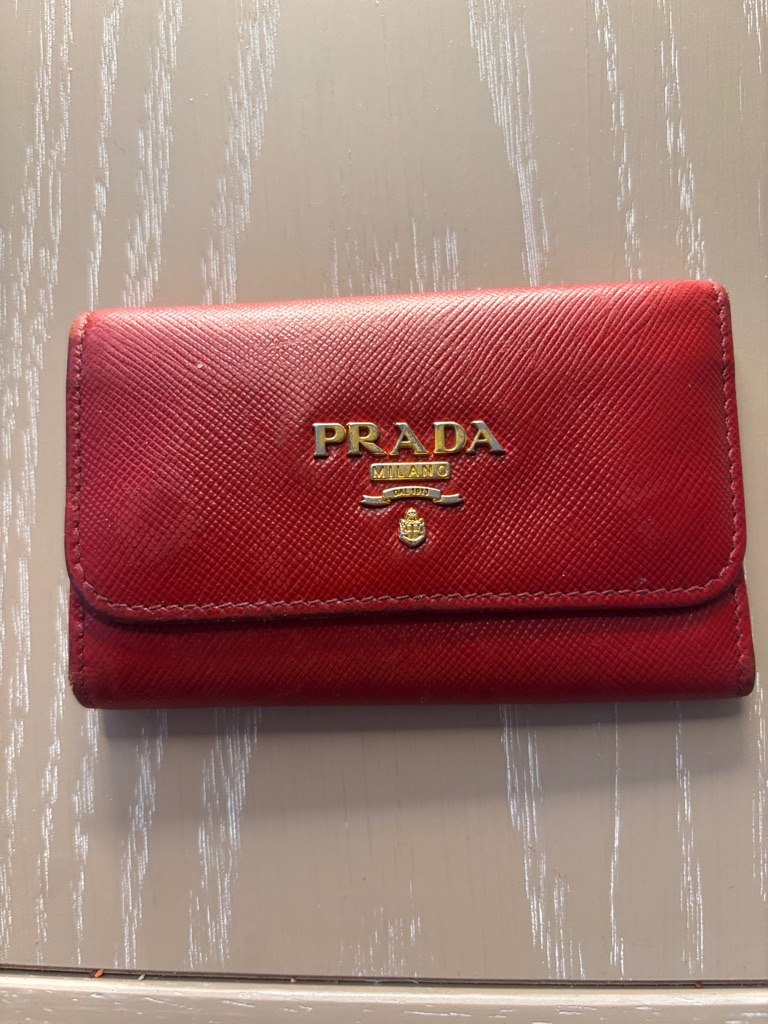 Prada Red Saffiano Leather Card Case With Gold Logo Key Holder Prada Red Saffiano Leather Card Case With Gold Logo Key Holder